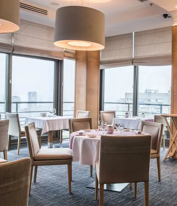 Hotel restaurant
